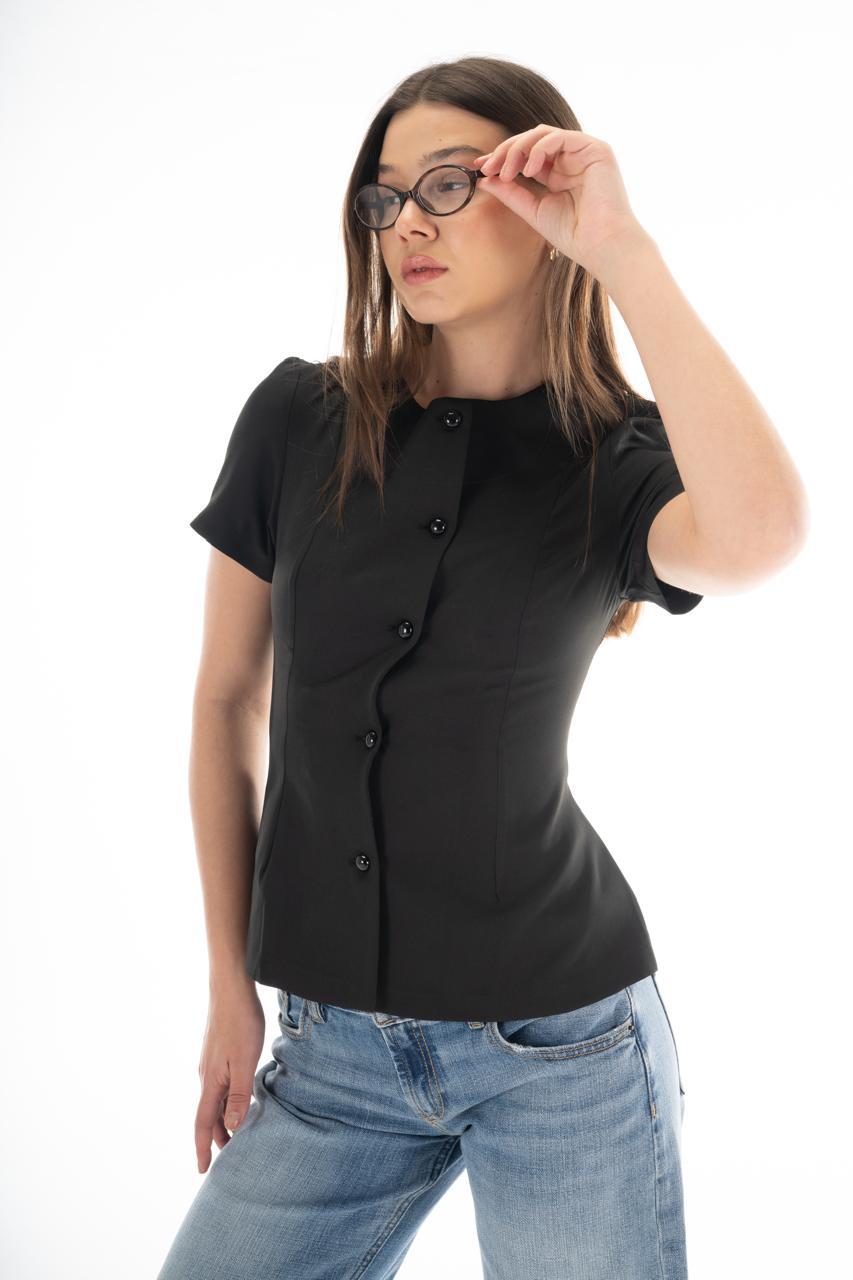 Noir buttoned blouse